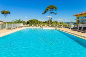 A 500 mètres des plages et du port du brusc, Les terrasses des embiez avec piscine et spa